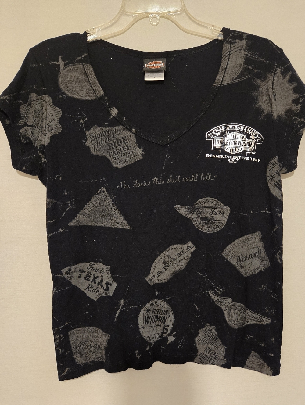 2000s Harley Davidson Nasau Bahamas Size Large T-Shirt Wears Like A Medium